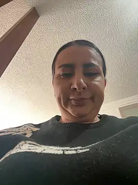 Abril Luv online show from January 2026 01:26:01 PM