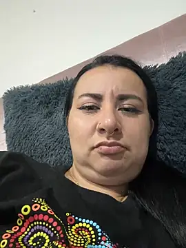 Snapshot of Abril_Luv chatting on May 2026 01:24:02 AM Abril Luv online show from May 2026 01:24:02 AM