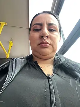 Snapshot of Abril_Luv chatting on May 2026 12:02:02 PM Abril Luv online show from May 2026 12:02:02 PM