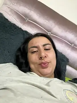 Abril Luv online show from March 2026 01:09:02 AM