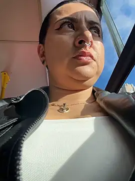 Snapshot of Abril_Luv chatting on May 2026 12:11:02 PM Abril Luv online show from May 2026 12:11:02 PM