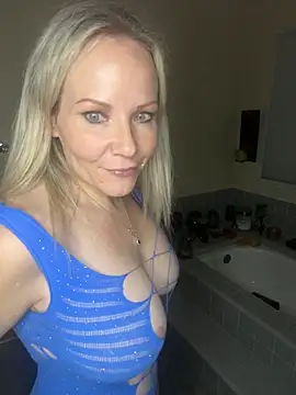Snapshot of Sexual_Lovable_Doll chatting on September 2025 12:38:02 PM Sexual Lovable Doll online show from September 2025 12:38:02 PM