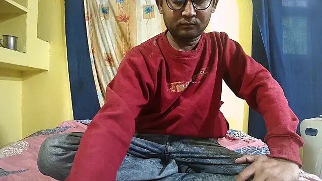 Cute boy2000 online show from January 2025 10:32:01 AM