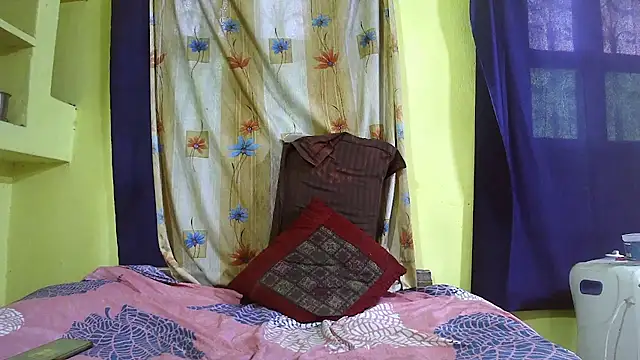 Cute boy2000 online show from January 2025 09:57:02 AM