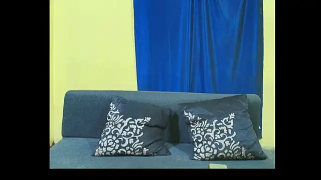 Cute boy2000 online show from November 2025 12:33:02 AM