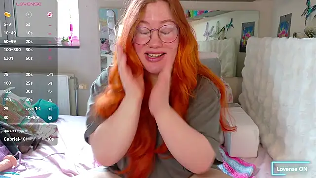 FluffyRainbowKity online show from May 2026 08:14:01 AM