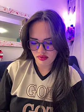 Snapshot of andra_rose chatting on March 2025 11:23:02 PM andra rose online show from March 2025 11:23:02 PM