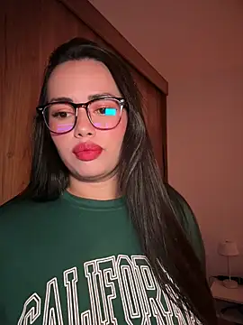 Snapshot of andra_rose chatting on July 2026 11:27:02 PM andra rose online show from July 2026 11:27:02 PM