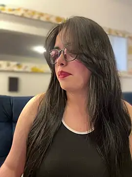 Snapshot of andra_rose chatting on February 2025 11:08:02 PM andra rose online show from February 2025 11:08:02 PM