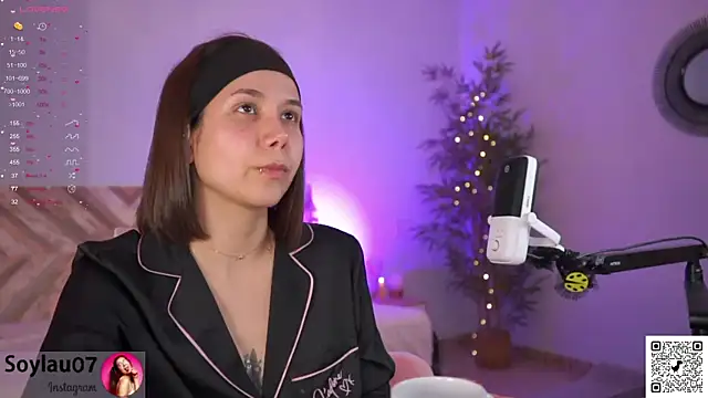 imjess01 online show from April 2026 03:52:02 PM