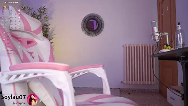 Snapshot of imjess01 chatting on February 2025 02:33:02 AM imjess01 online show from February 2025 02:33:02 AM