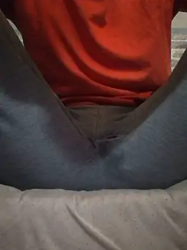 Snapshot of Adamvarga0318 chatting on February 2025 12:25:02 PM Adamvarga0318 online show from February 2025 12:25:02 PM