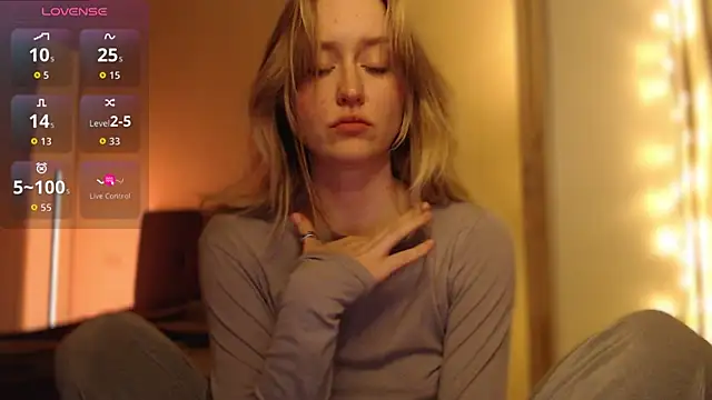 iilovetomatoes online show from February 2026 09:47:01 PM