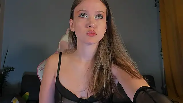 Snapshot of Amelia_Lein chatting on December 2024 12:59:01 AM Amelia Lein online show from December 2024 12:59:01 AM