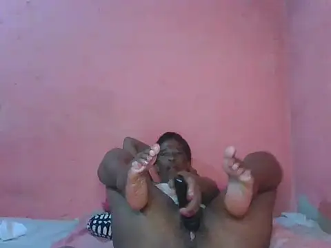 Powerdiva1 online show from November 2025 03:32:02 AM