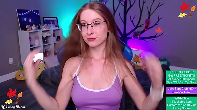 TheLaceyBloom online show from September 2025 01:26:02 AM