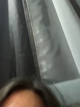 LuceroRm online show from November 2025 06:46:02 AM