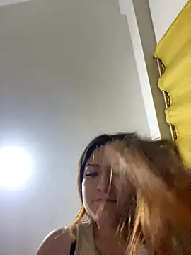 LuceroRm online show from October 2025 06:23:01 AM