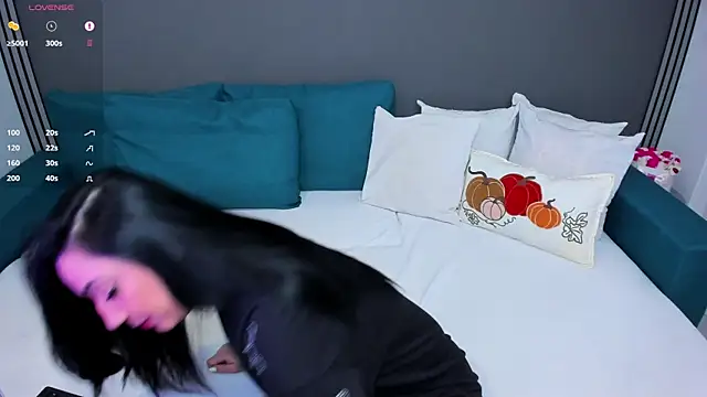 Christall StarXX online show from November 2025 08:34:01 PM