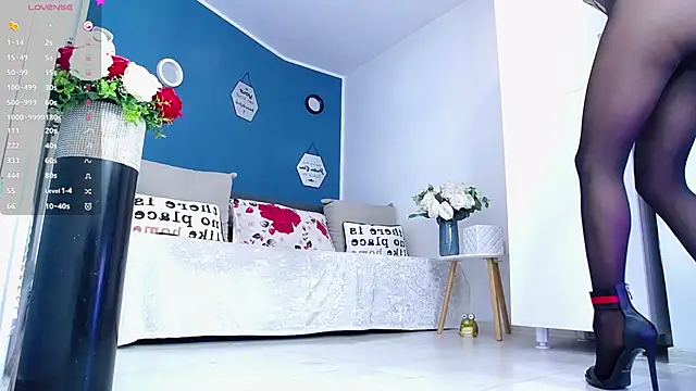 Aphrodite Amely online show from February 2026 04:04:02 PM