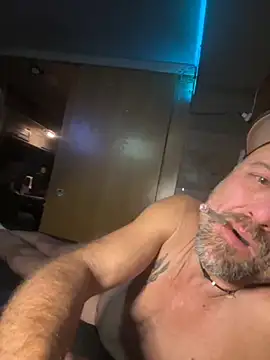 Snapshot of Bud6969r chatting on November 2025 01:10:02 AM Bud6969r online show from November 2025 01:10:02 AM