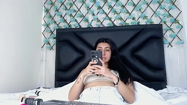 EmmaWilliamss online show from September 2025 02:13:02 PM