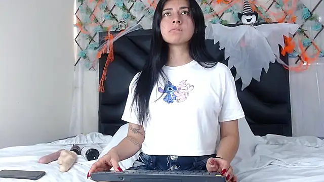 EmmaWilliamss online show from October 2025 03:22:02 PM