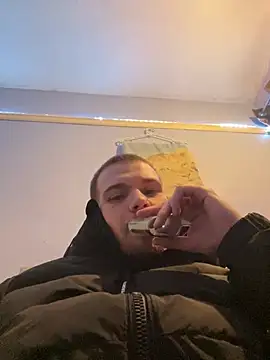 Z1uk online show from December 2024 05:59:01 PM