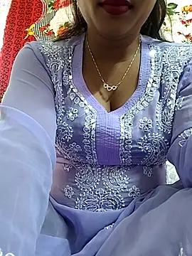 ANGE-MOU online show from February 2026 03:31:02 AM