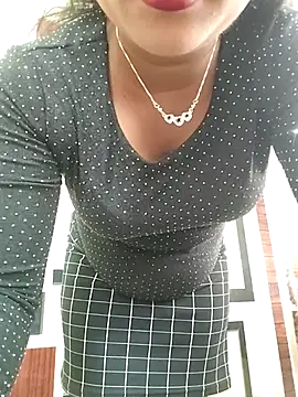 ANGE-MOU online show from January 2026 03:24:02 AM