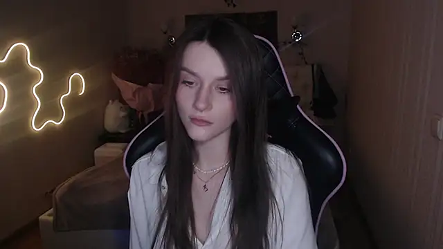 jeann elsaa online show from December 2024 11:29:01 PM