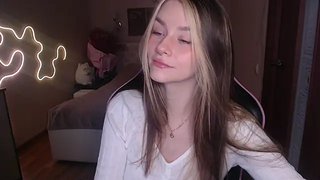 jeann elsaa online show from February 2025 06:14:02 AM