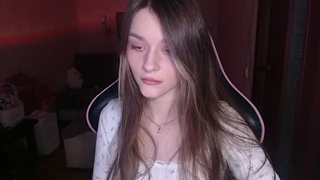 jeann elsaa online show from October 2025 11:12:02 PM