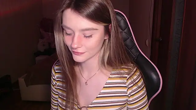 jeann elsaa online show from September 2025 03:45:01 PM