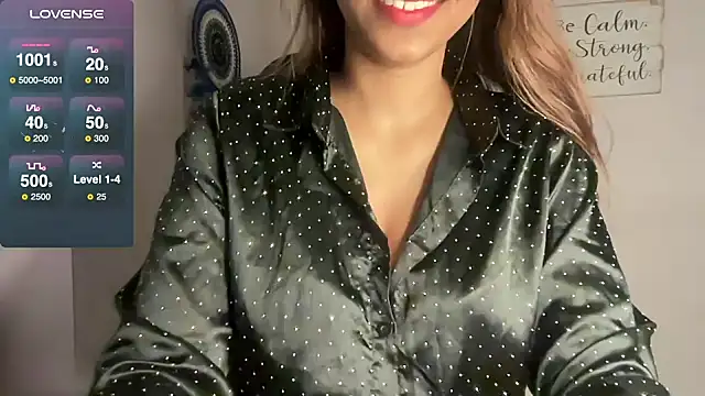 Snapshot of Queen_Sakhi chatting on December 2024 04:38:01 PM Queen Sakhi online show from December 2024 04:38:01 PM