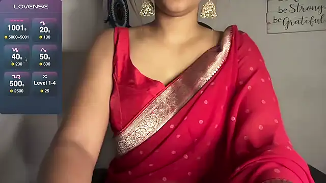 Snapshot of Queen_Sakhi chatting on December 2024 04:43:02 PM Queen Sakhi online show from December 2024 04:43:02 PM