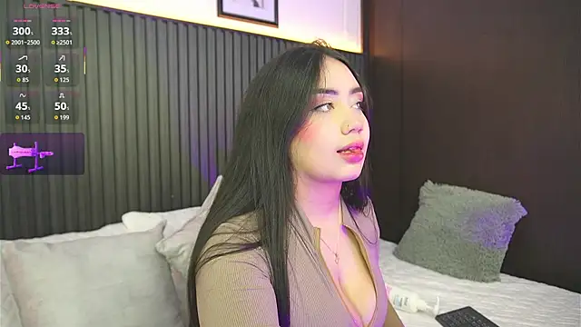 haylie  online show from November 2025 03:29:02 AM