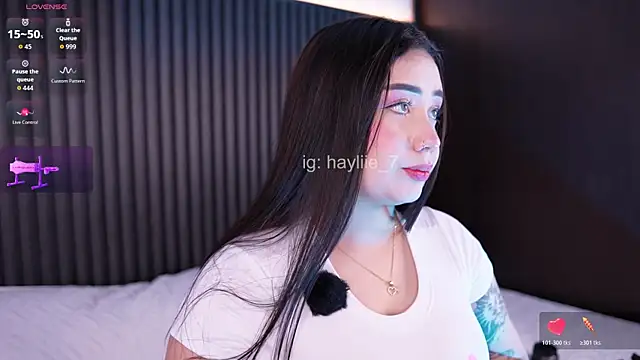 Snapshot of haylie_ chatting on June 2026 05:16:02 AM haylie online show from June 2026 05:16:02 AM