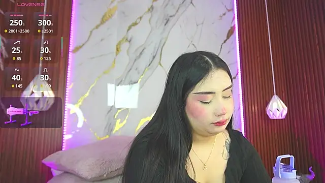 haylie  online show from February 2025 04:12:01 AM