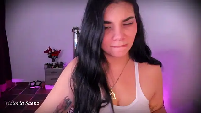 victoriaasaenz  online show from May 2026 12:58:01 AM