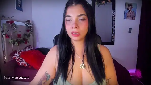 victoriaasaenz  online show from July 2026 12:00:02 AM