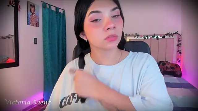 victoriaasaenz  online show from December 2025 12:37:02 AM