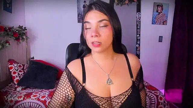 victoriaasaenz  online show from May 2026 12:40:02 AM