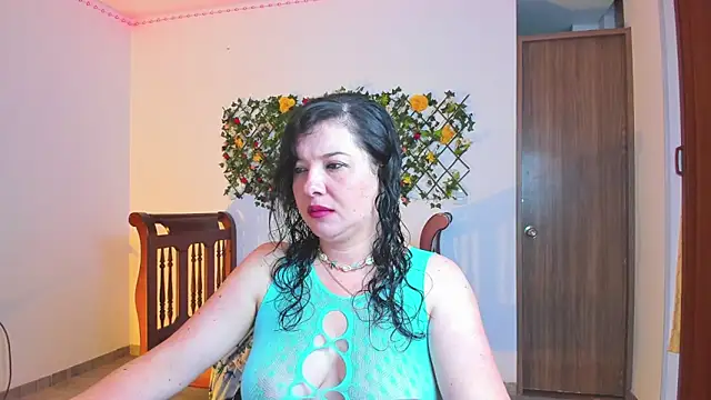 Snapshot of yuya_ss chatting on February 2026 02:27:01 PM yuya ss online show from February 2026 02:27:01 PM