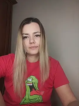 KrissSexi online show from December 2025 08:25:01 PM