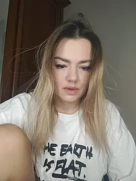 KrissSexi online show from December 2025 04:39:02 AM