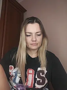 KrissSexi online show from November 2025 09:54:01 AM