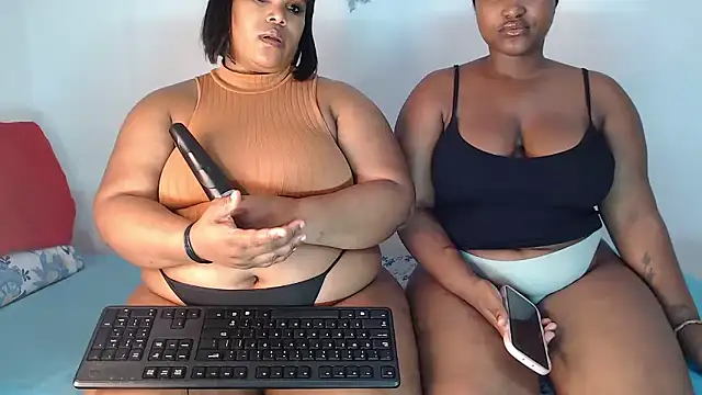 SexyAmeena2002 online show from January 2026 09:32:02 PM