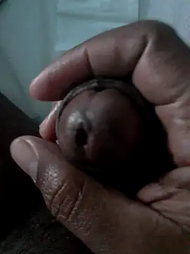 Snapshot of ManBlackhot chatting on January 2025 10:43:01 AM ManBlackhot online show from January 2025 10:43:01 AM