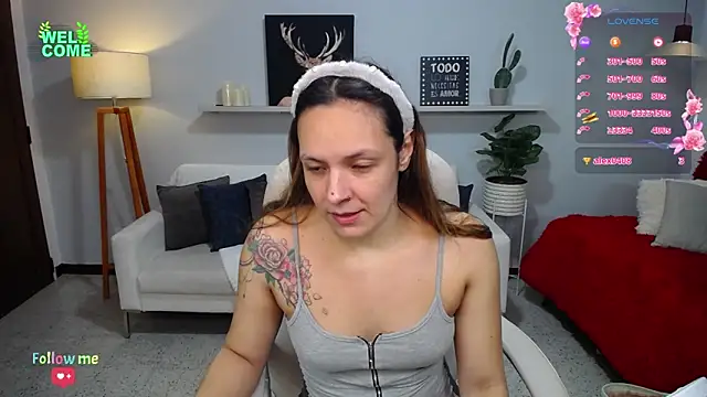 Bianca     online show from October 2025 11:17:01 PM
